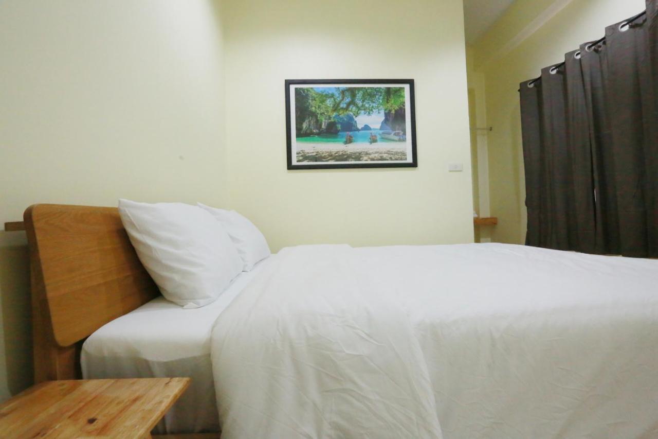 Ostello Interest Poshtel Bangkok Esterno foto