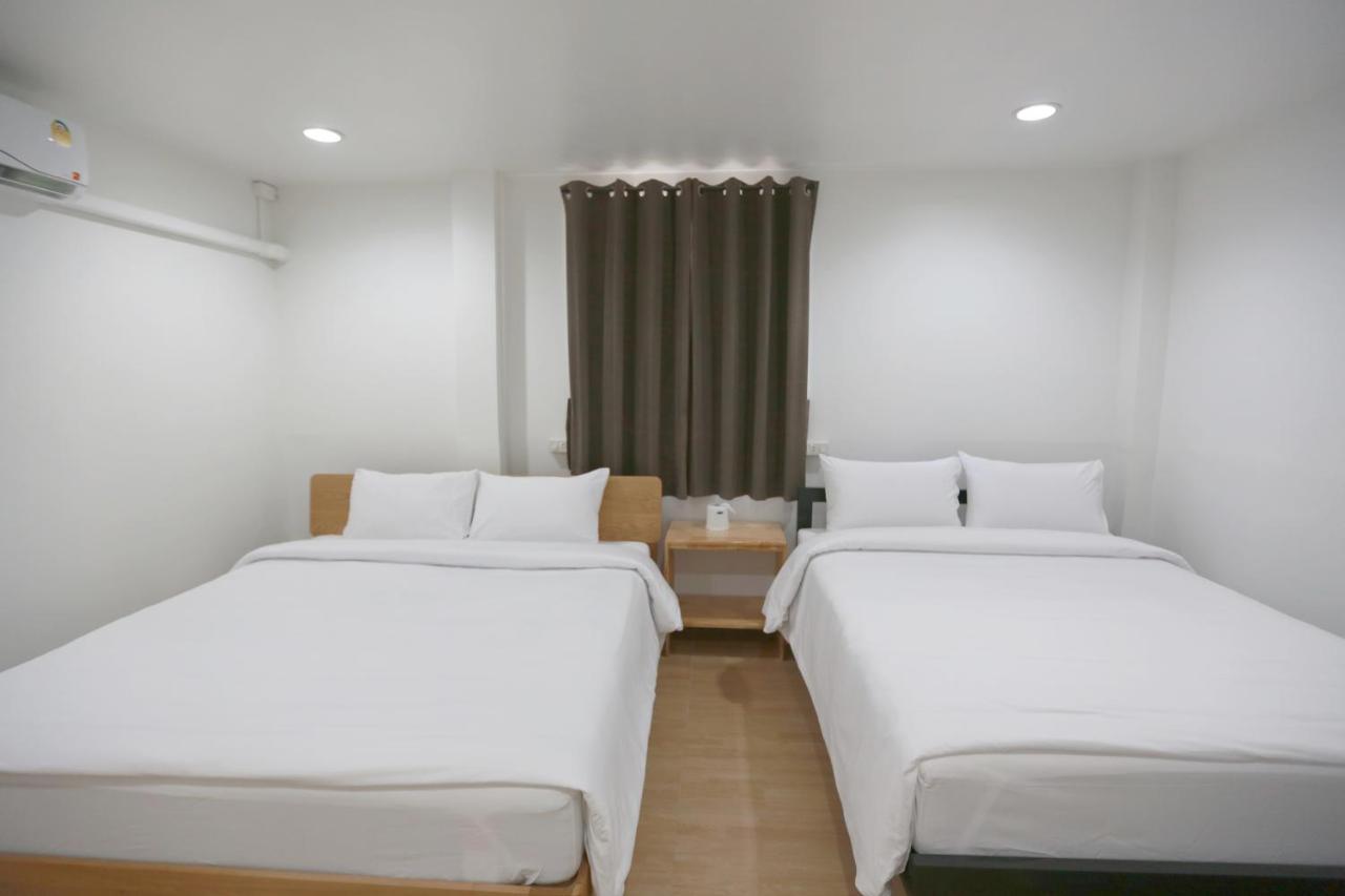Ostello Interest Poshtel Bangkok Esterno foto